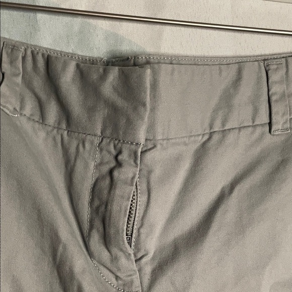 Loft Gray Women's Shorts - Picture 2 of 4